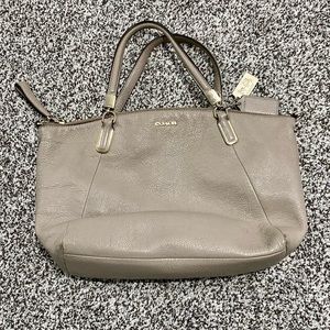 Coach Handbag/ Zip Tote with Crossbody Strap - Ivory/ Cream/ Tan